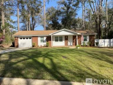 Main picture of 2849 Laris Dr