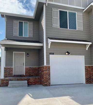 Main picture of 8766 E Harry Ct
