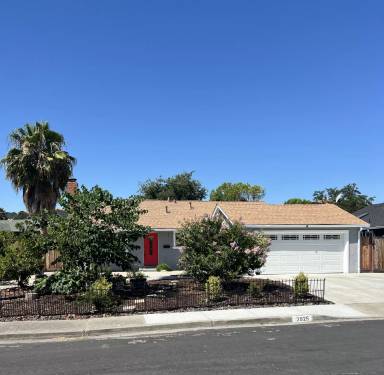 Main picture of 2925 Calais Dr