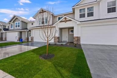 Main picture of 6335 S Gloriosa Ave
