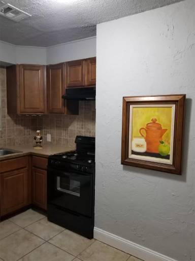 Main picture of 3008 N Virginia Ave