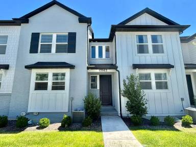 Main picture of Mountain Ridge Townhomes