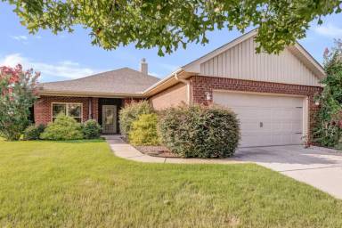 Main picture of 851 River Landing Blvd SW