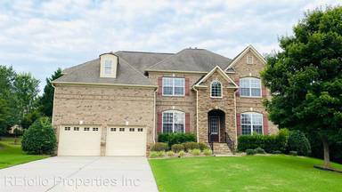 Main picture of 643 Halcyon Meadow Dr