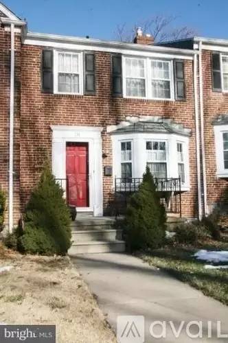 Main picture of 216 Stevenson Ln