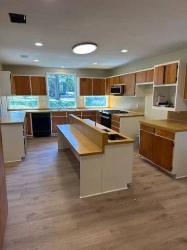 Main picture of 202 Collins Ave
