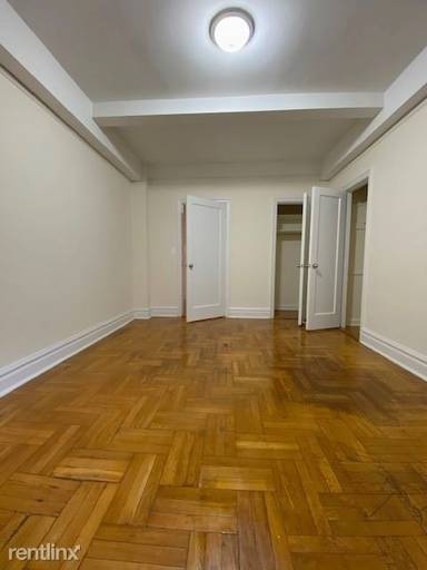 Main picture of 1510 York Ave