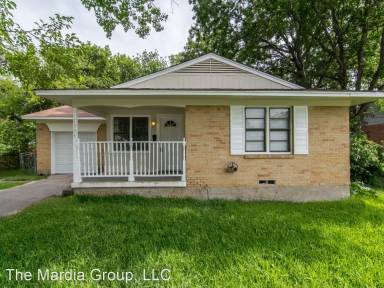 Main picture of 1705 Lewis Dr