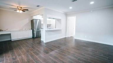 Main picture of 8935 Gaylord Dr