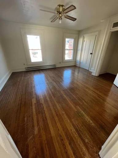Main picture of 107 N Spring St