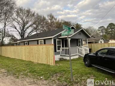 Main picture of 101 Brooks St