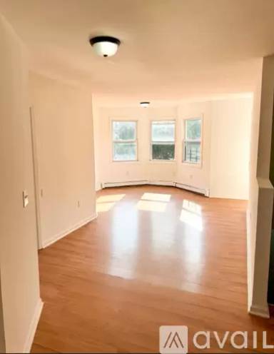 Main picture of 219 Targee St
