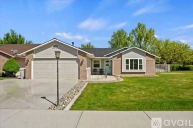 Main picture of 2106 Carey Pl