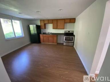 Main picture of 61 Pointview Rd