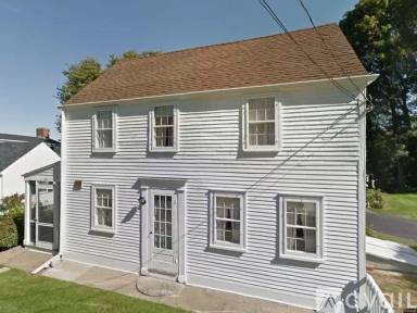 Main picture of 17 Elm Ct