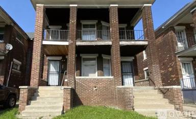 Main picture of 954 Navahoe St