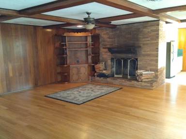 Main picture of 801 W 8th St