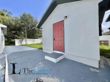 Main picture of 3105 W Spruce St