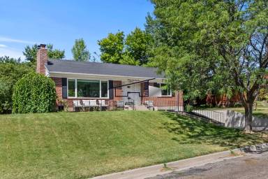 Main picture of 3075 Polk Ave