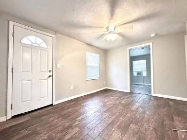 Main picture of 4111 28th St N