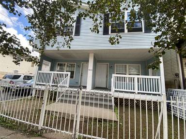 Main picture of 68 Norwood St