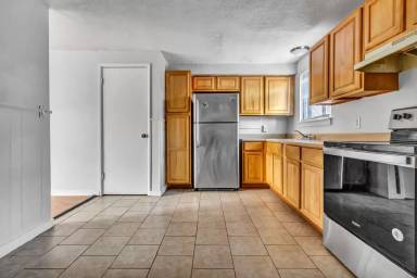 Main picture of 365 Orchard St