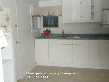Main picture of 785 Park Hill Ln