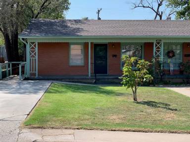 Main picture of 4229 SW 2nd Ave