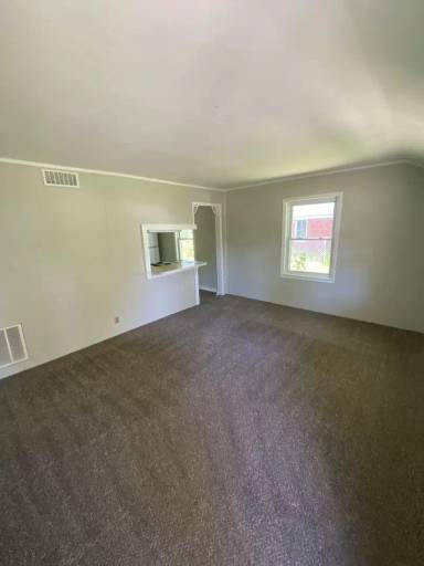 Main picture of 303 S Iroquois Dr