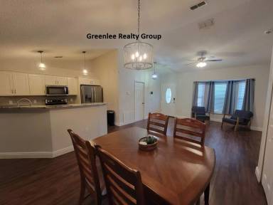 Main picture of 6371 Shadydale Ave