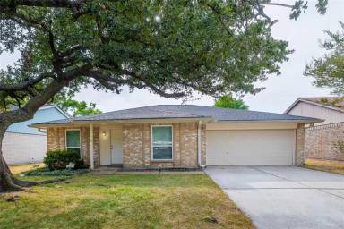 Main picture of 10219 Staghill Dr