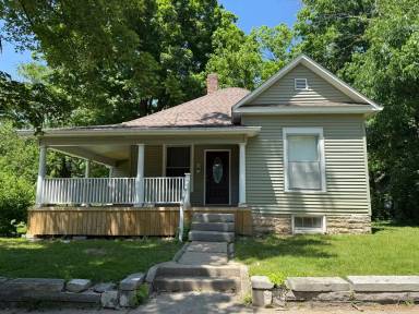 Main picture of 711 E Cottage Grove Ave