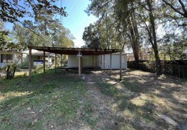 Main picture of 640 E Bolivar St