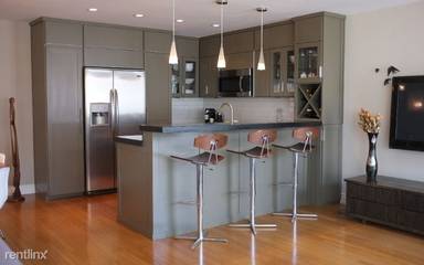 Main picture of 2431 3rd St