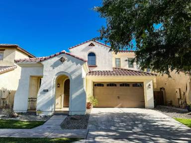 Main picture of 3529 E Kent Ave