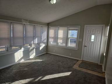 Main picture of 1506 W 10th St
