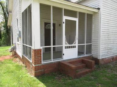 Main picture of 638 N Aycock St