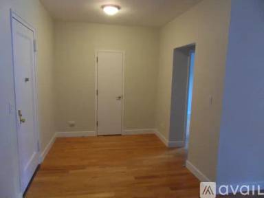 Main picture of 251 E 61st St