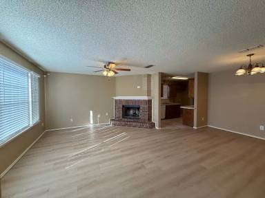 Main picture of 2914 90th St