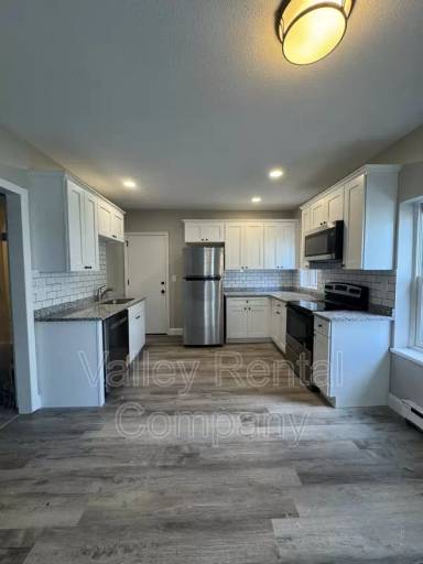 Main picture of 18 Orchard St