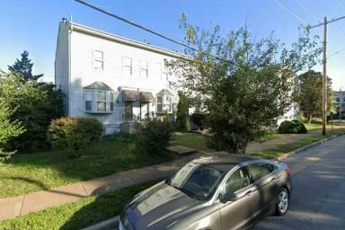 Main picture of 2757 Park Ave