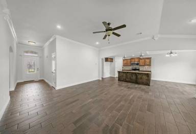 Main picture of 1201 Coventry Ln