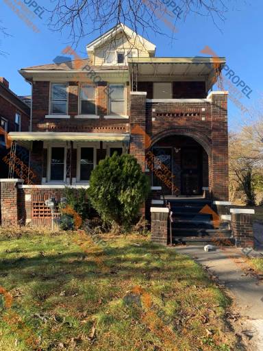 Main picture of 2922 Fullerton St