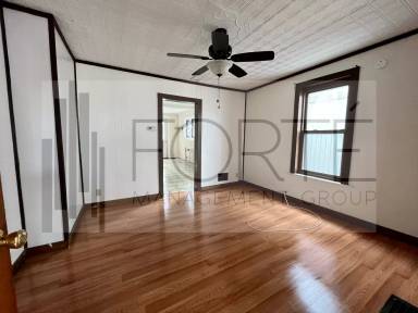 Main picture of 128 Scio St