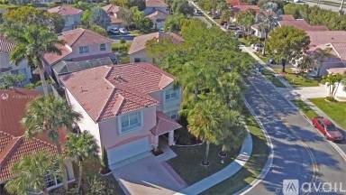 Main picture of 51 Gables Blvd