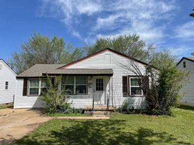 Main picture of 4761 SE 26th St