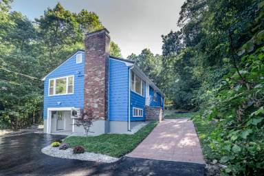 Main picture of 476 Marrett Rd