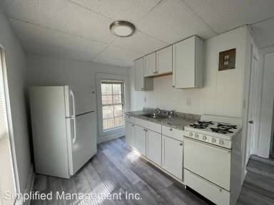 Main picture of 343 Main St