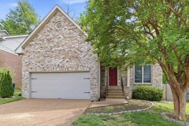 Main picture of 913 Magnolia Ct W