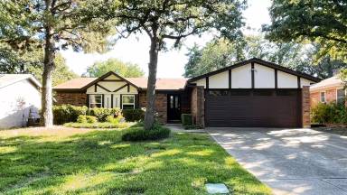 Main picture of 5620 Woodhollow Dr